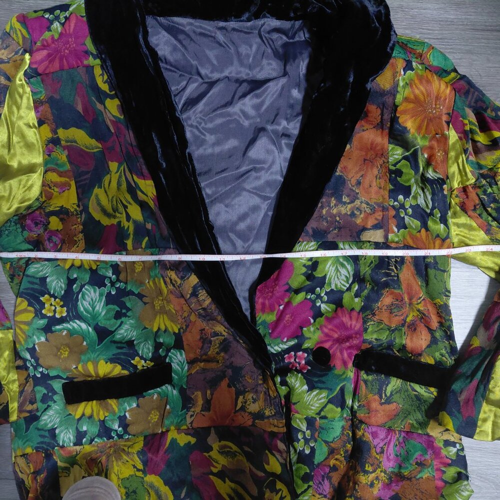 Vintage Multi Color Floral Yellow Velvet Blazer and Black Lapel - Picture 4 of 6